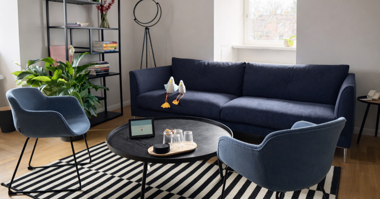 Heller Beratungsraum von KBB.solution in Dresden mit Sitzbereich für Coaching und psychosoziale Beratung